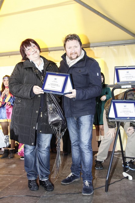 Ingrandisci la foto